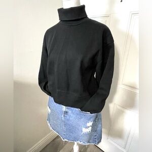 Women's Zara Cropped Turtleneck Sweatshirt Black Long Sleeves Size S